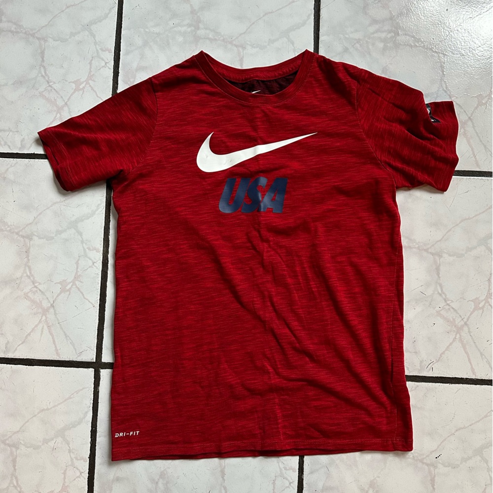 Nike red top